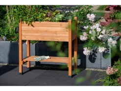 Jardinera elevada, de madera, L 75 x A 37 x Al 79 cm.