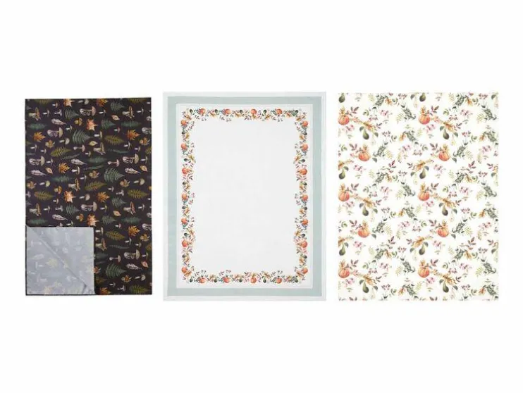Juego de mantel y camino de mesa, de material reciclado.