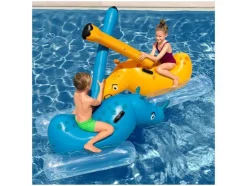 Juego de piscina Rhino Rumble™, con asas resistentes.