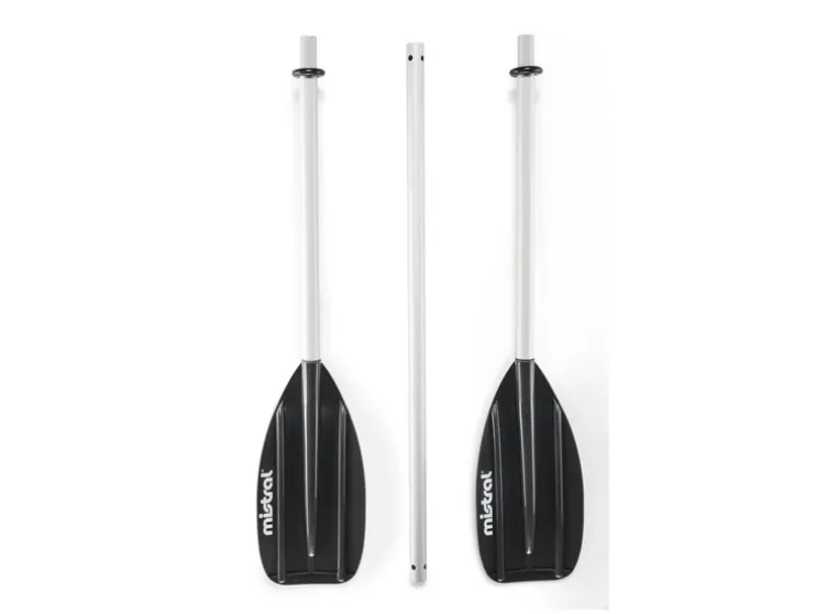 Kayak de nailon, sistema de 3 cámaras de aire, con 2 remos dobles.
