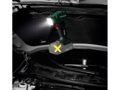 Lámpara de mano LED recargable de 20V »PLHLA 20 Li A1« y lámpara de mano LED recargable de 20V »PLHLA 20-Li C1«, sin batería ni cargador.