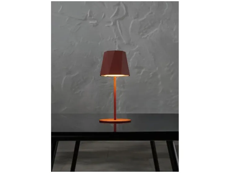 Lámpara de mesa LED con batería, 2,6 W.