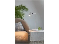 Lámpara de mesa LED, con cabezal orientable e inclinable.