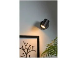 Lámpara de pared/techo, foco orientable e inclinable.