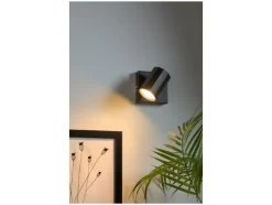 Lámpara de pared/techo, foco orientable e inclinable.