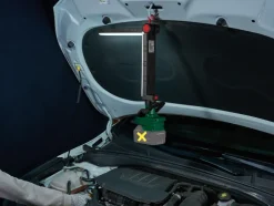 Lámpara LED con pinza recargable de 20V »PLKLA 20-Li A1« sin batería ni cargador.
