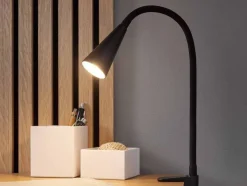 Lámpara LED de pinza, con cuello de metal flexible.