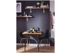 Mesa de comedor, 115 x 80 x 75 cm.