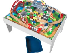 Mesa de juegos con tren de madera