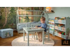 Mesa infantil con 2 sillas