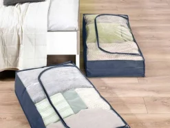 Organizador textil, de material resistente.