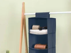 Organizador textil, de material resistente.