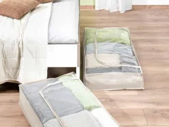 Organizador textil, de material resistente.