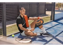 Pala de pádel de carbono, para avanzados.
