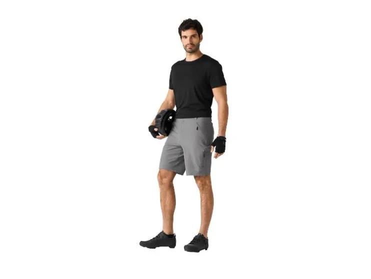 Pantalón funcional de hombre, con función 2 en 1.