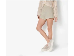 Pantalones cortos de mujer, con estructura de punto de moda.