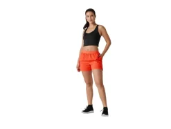 Pantalones cortos funcionales de mujer, con cintura cómoda y elástica.