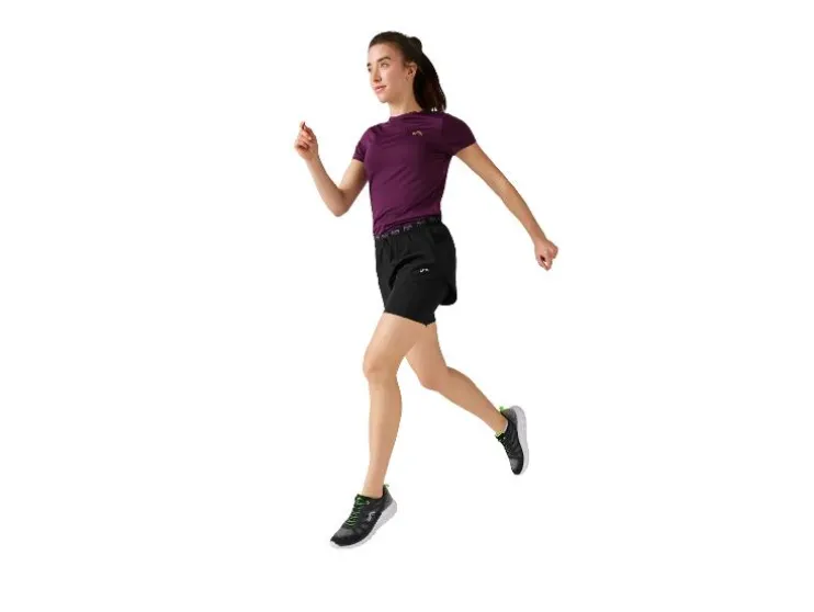 Pantalones cortos funcionales de mujer, con práctico bolsillo para el móvil.