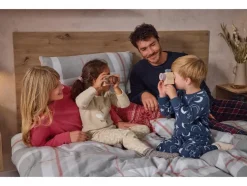 Pijama de felpa para mujer