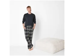 Pijama de franela para hombre con pantalón.