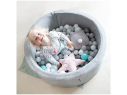 Piscina de bolas, incluye 300 bolas.