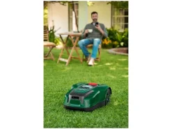 Robot cortacésped de 20 V »PAMRS 1000 A1«, con batería y estación de carga.