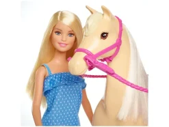 Set de juego «Muñeca y caballo»