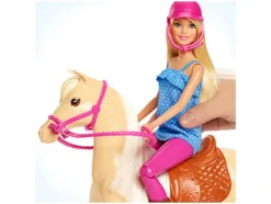Set de juego «Muñeca y caballo»