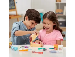 Sets de juego, con muchos accesorios.