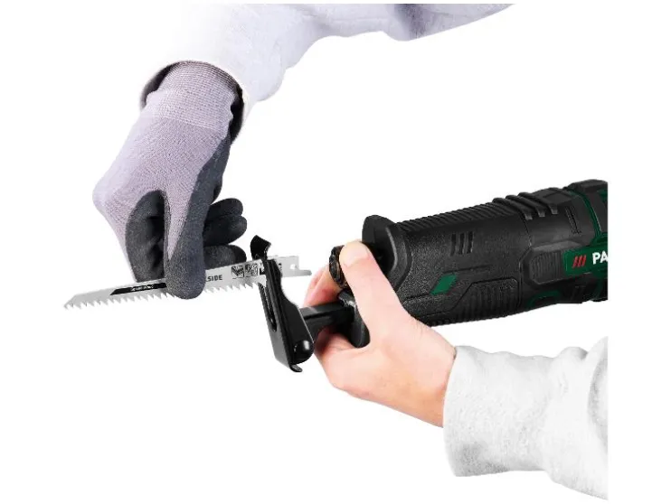 Sierra sable recargable de 20 V »PSSA 20-Li B2«, sin batería ni cargador.