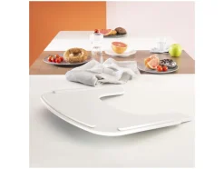 Tabla de desayuno, con bordes protectores.