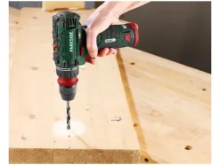 Taladro atornillador recargable de 12 V »PBSA 12 F5«, con batería y cargador.