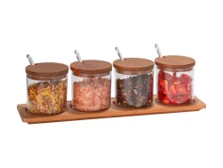 Tarro de especias con cuchara