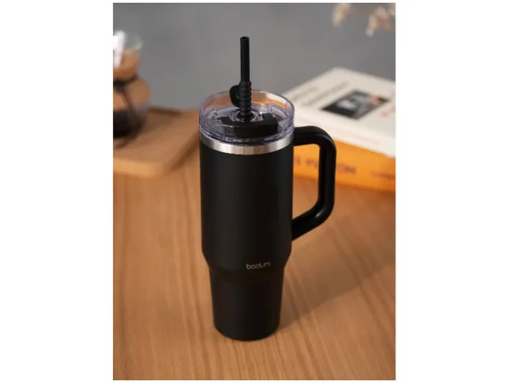 Taza de viaje con asa y pajita de silicona »TRAVELMUG«