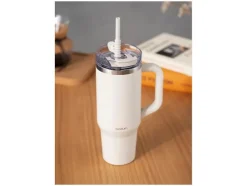 Taza de viaje con asa y pajita de silicona »TRAVELMUG«