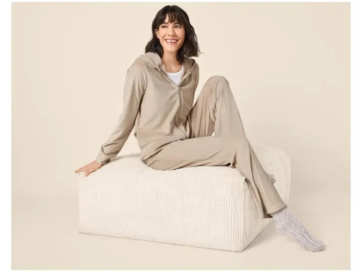 Traje de casa de terciopelo para mujer