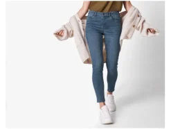 Vaqueros de mujer, corte super skinny.