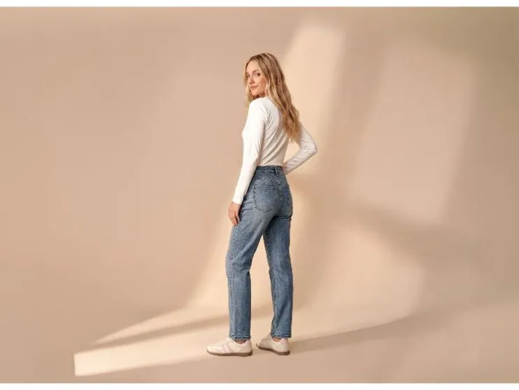 Vaqueros de mujer, Straight Fit, talle alto