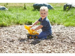 Vehículo de construcción infantil Kinder »Eco Actives«, de mezcla de plástico y madera.