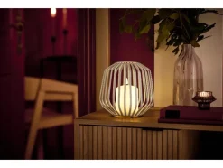 Vela LED en cesta de metal