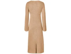 Vestido de mujer, abertura trasera.
