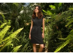 Vestido de mujer, con alto contenido de algodón.