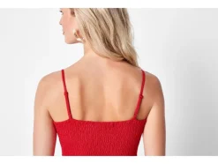 Vestido de mujer, con alto contenido de algodón.