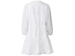 Vestido de mujer con bordado suizo de moda