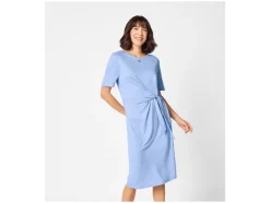Vestido de mujer con lino