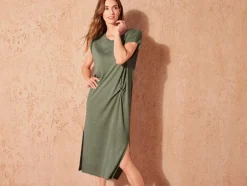 Vestido de mujer con lino