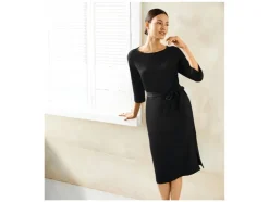 Vestido de mujer, con mangas 3/4 de moda.