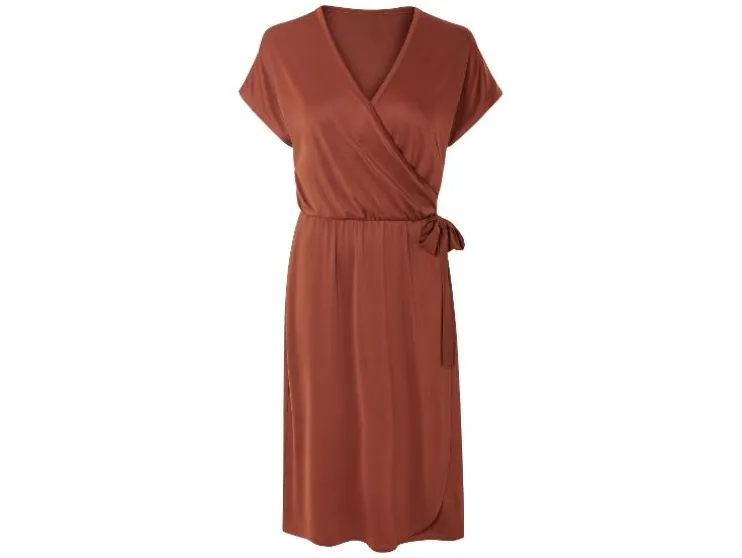 Vestido de mujer, efecto cruzado.