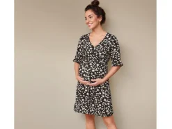 Vestido de premamá con cintura elástica.