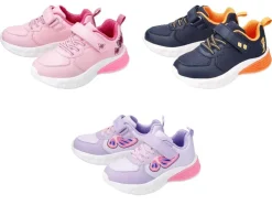 Zapatos infantiles con luz, con efecto luminoso.